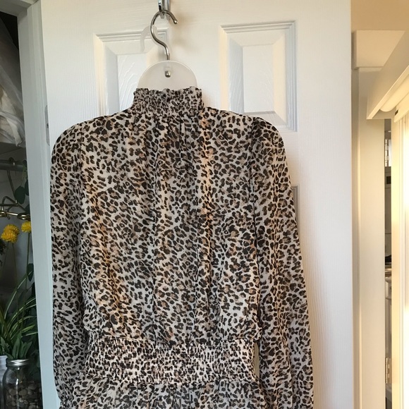 Japa Leopard Print Smocked Blouse - Picture 3 of 8